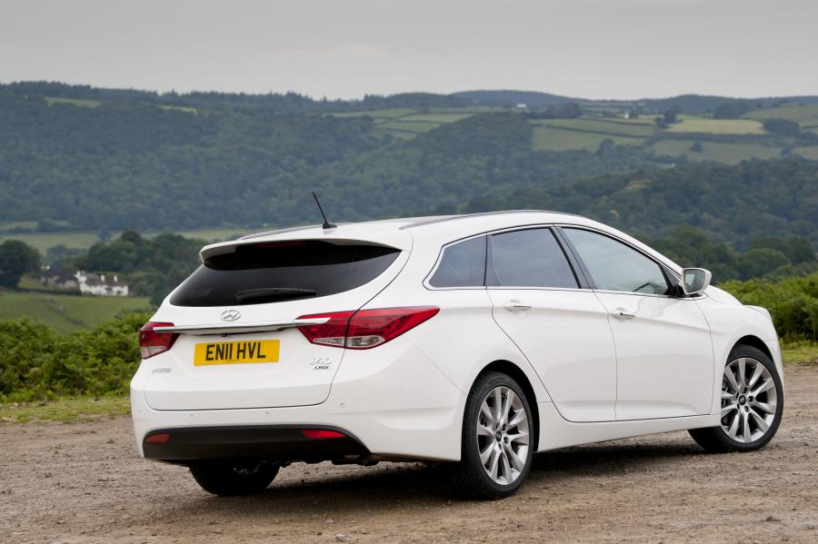  Hyundai i40 Station Wagon CRDi 2011 года  (UK) (фото 71 из 146)